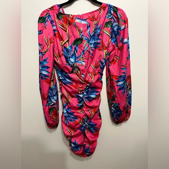 Brand-new pretty little thing mini dress - size 6 - Picture 3 of 5